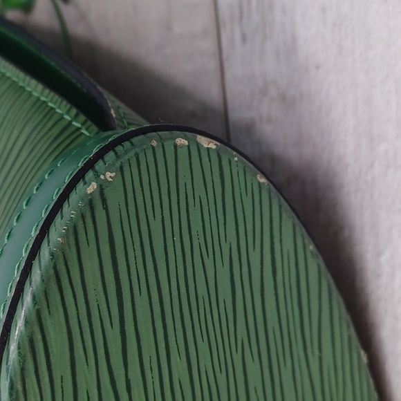 Louis Vuitton Saint Jacques Green Epi - Picture 10 of 15